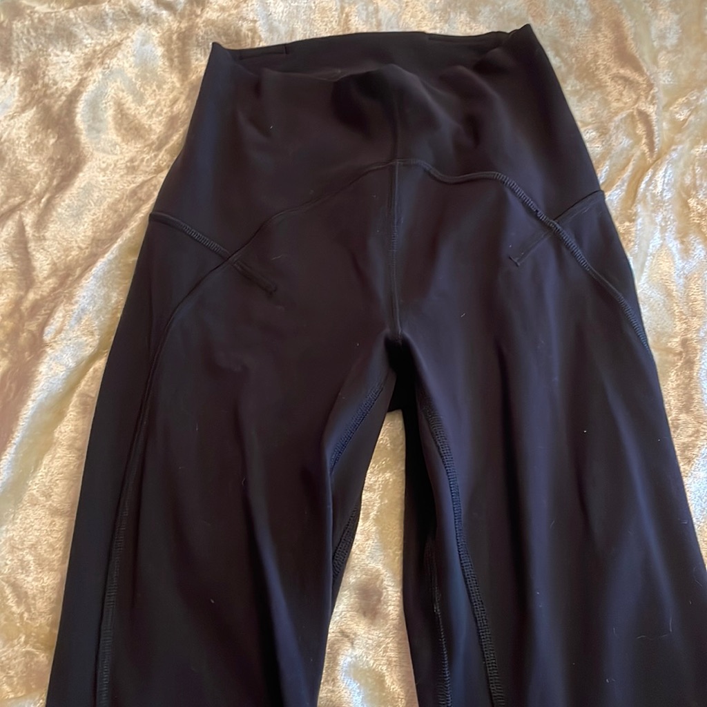 Lulu Lemon Black Leggings Size 2